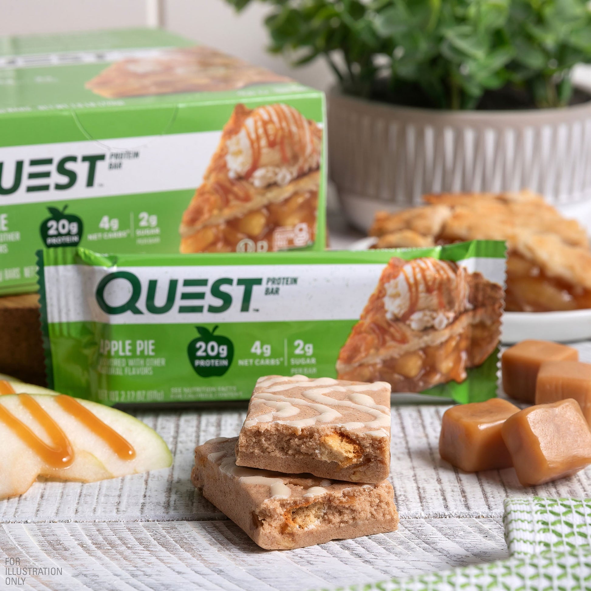 apple-pie-protein-bars-w9 qst-000647-apple-pie-protein-bars_4.jpg